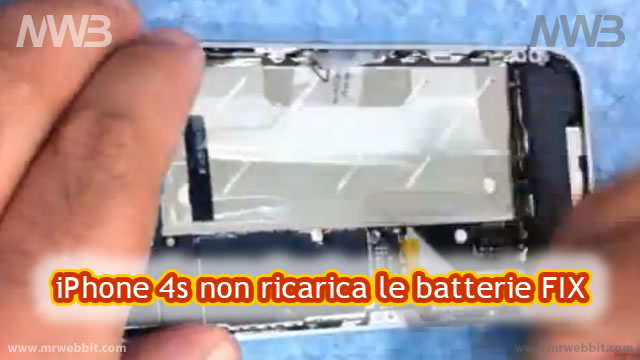 come riparare iphone 4 s che non ricarica le batterie smontandolo